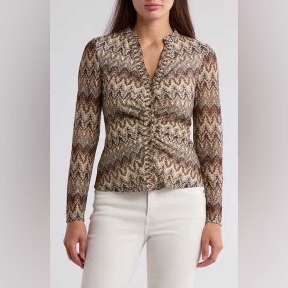 DR2 Chevron Pattern Long Sleeve Top